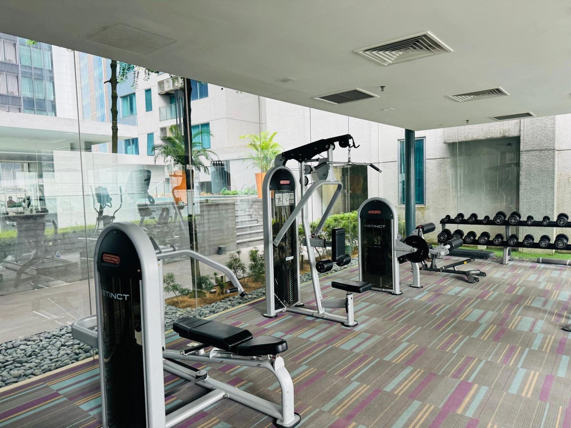 Summer Suites Klcc By Classy Kuala Lumpur Exterior foto