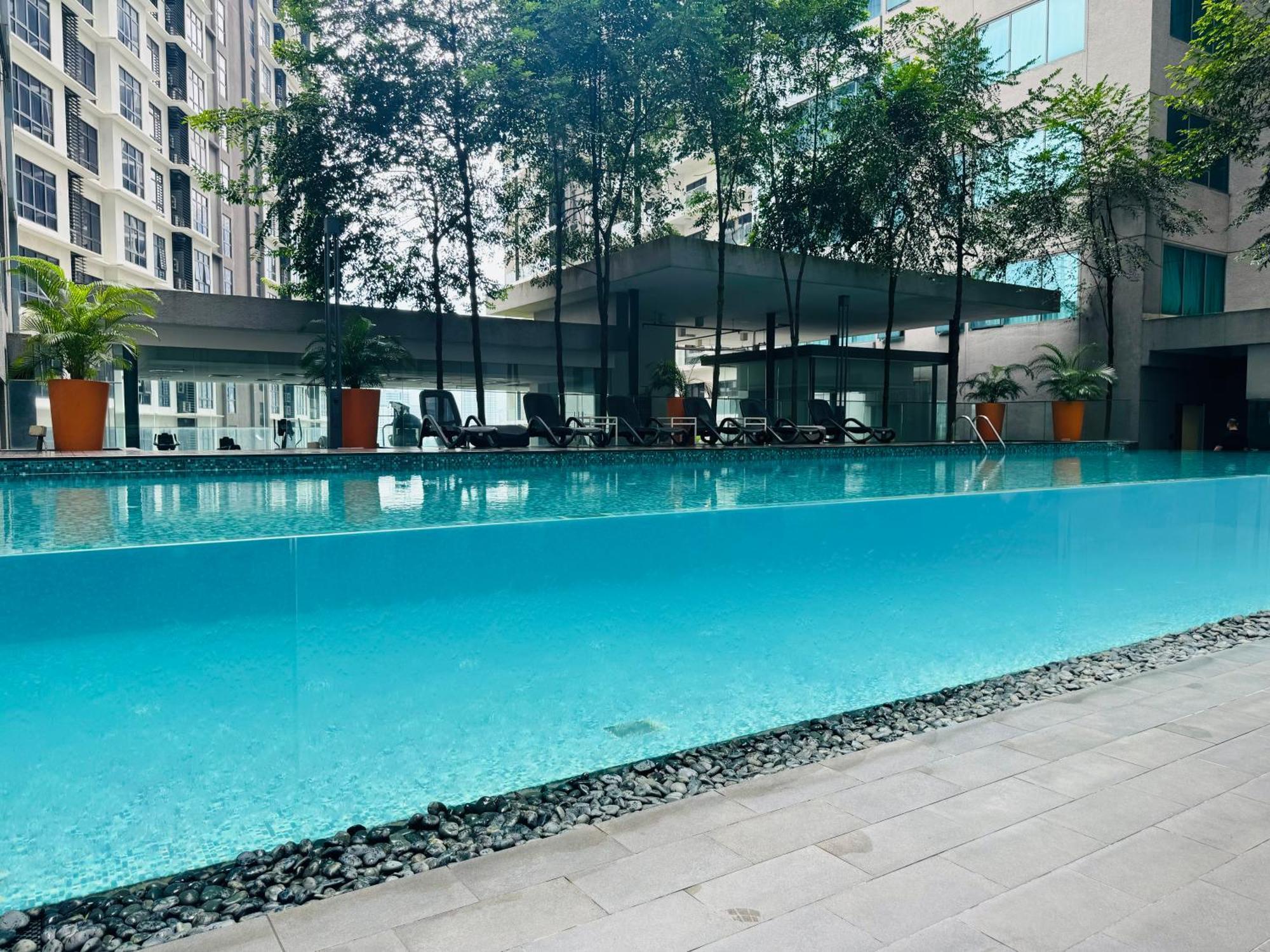 Summer Suites Klcc By Classy Kuala Lumpur Exterior foto