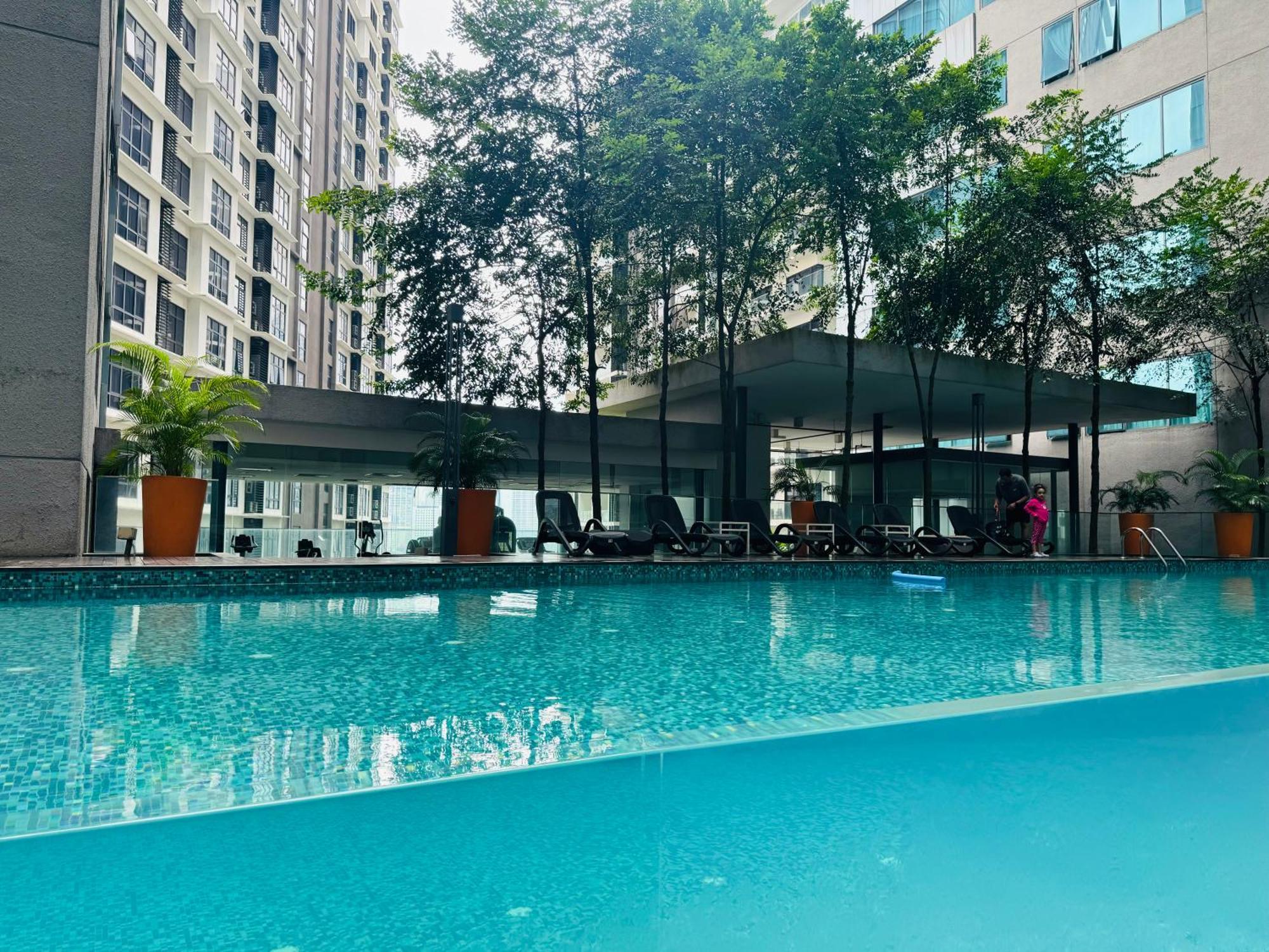 Summer Suites Klcc By Classy Kuala Lumpur Exterior foto