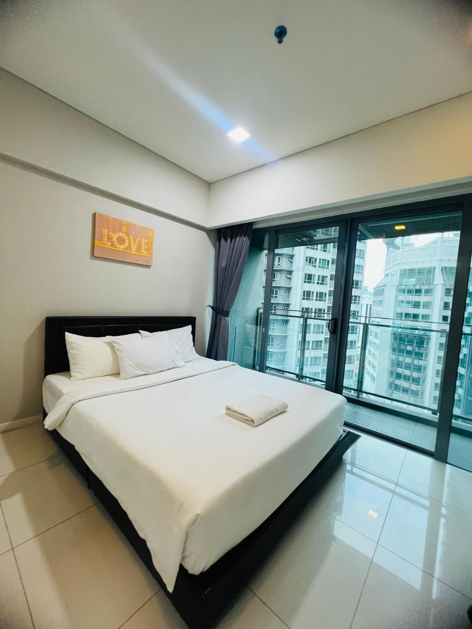 Summer Suites Klcc By Classy Kuala Lumpur Exterior foto