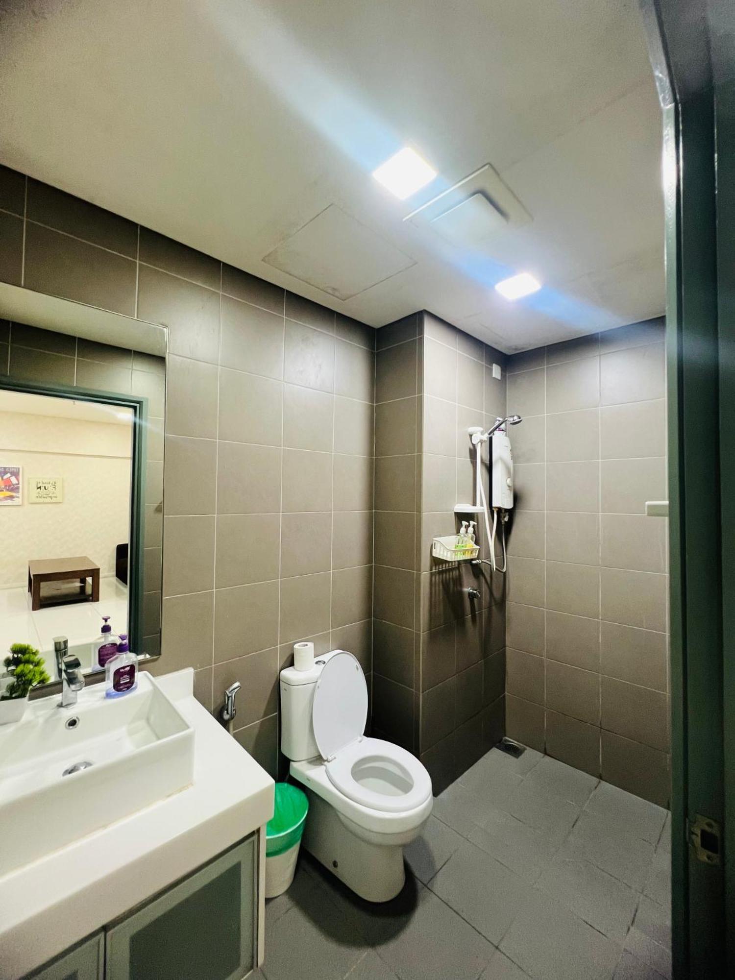 Summer Suites Klcc By Classy Kuala Lumpur Exterior foto
