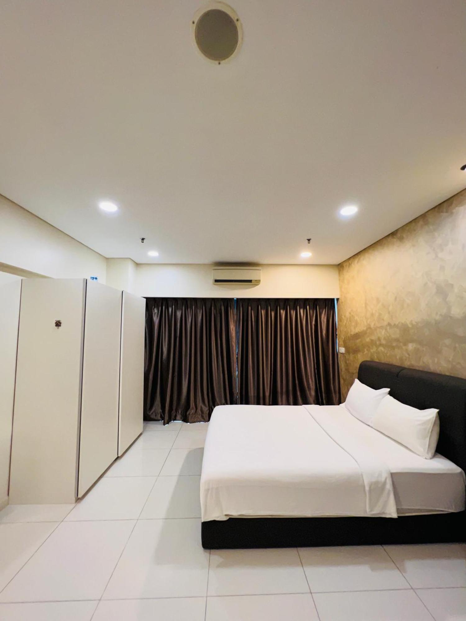 Summer Suites Klcc By Classy Kuala Lumpur Exterior foto