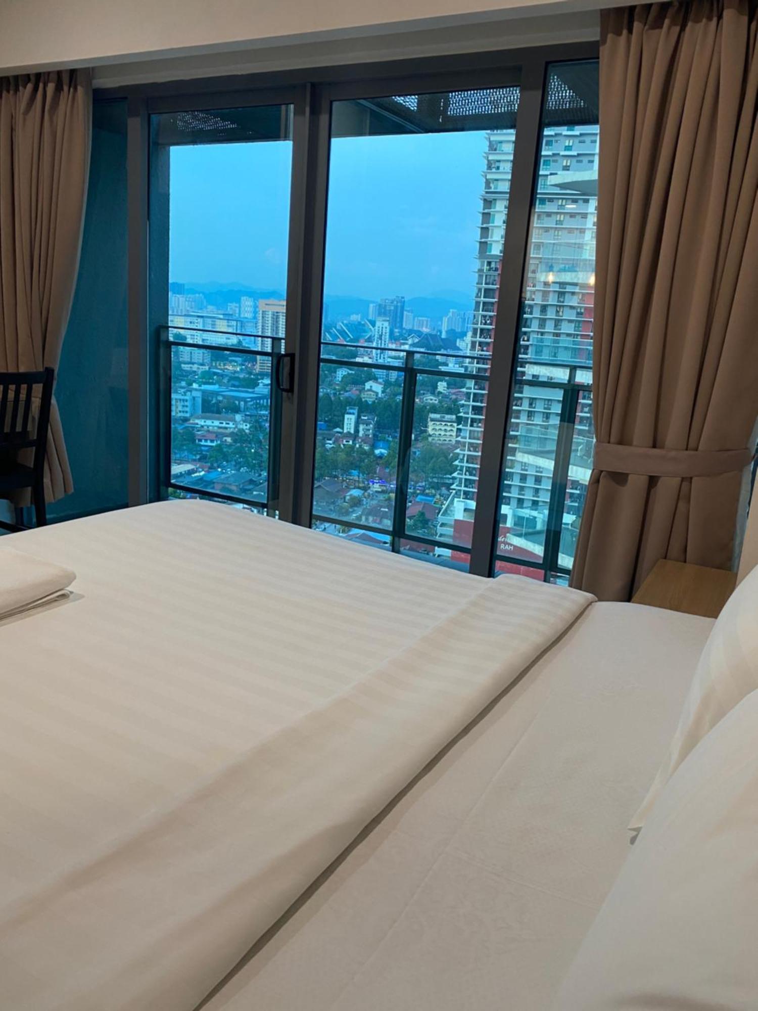 Summer Suites Klcc By Classy Kuala Lumpur Exterior foto